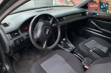 Универсал Audi A6 2000 в 