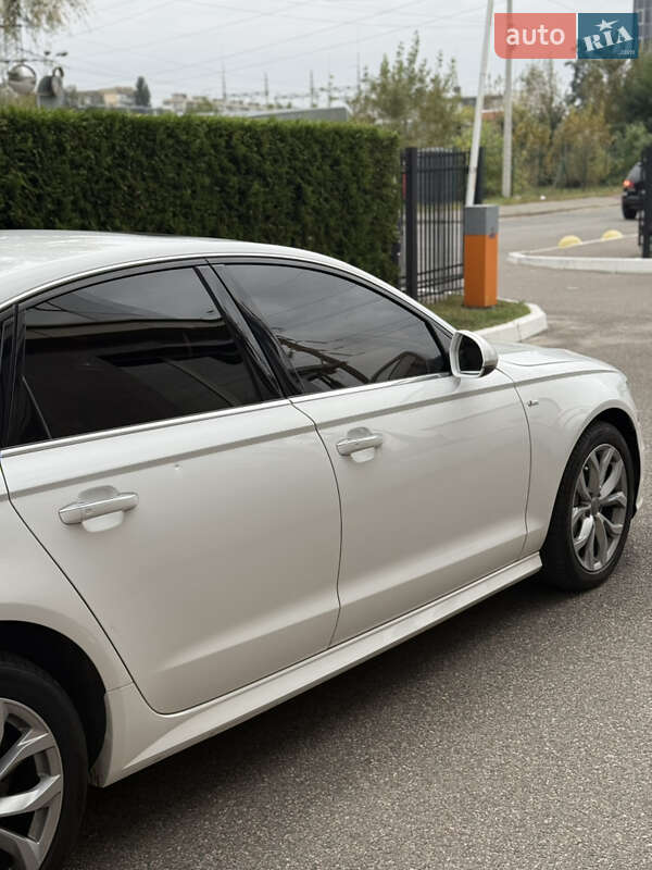 Седан Audi A6 2017 в Киеве