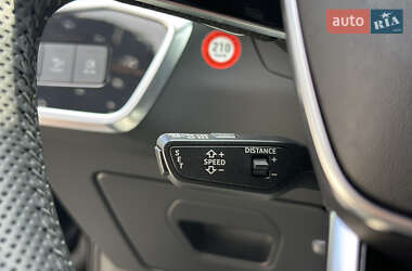 Универсал Audi A6 2019 в 