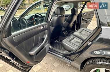 Универсал Audi A6 2001 в 