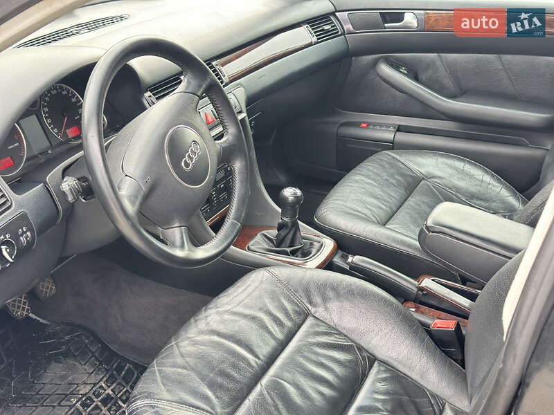 Универсал Audi A6 2003 в Костополе