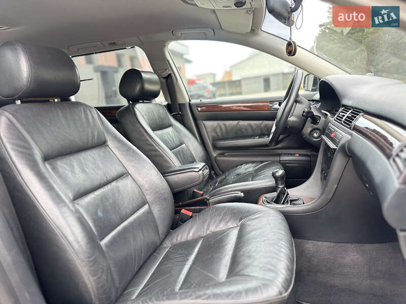 Универсал Audi A6 2003 в Костополе