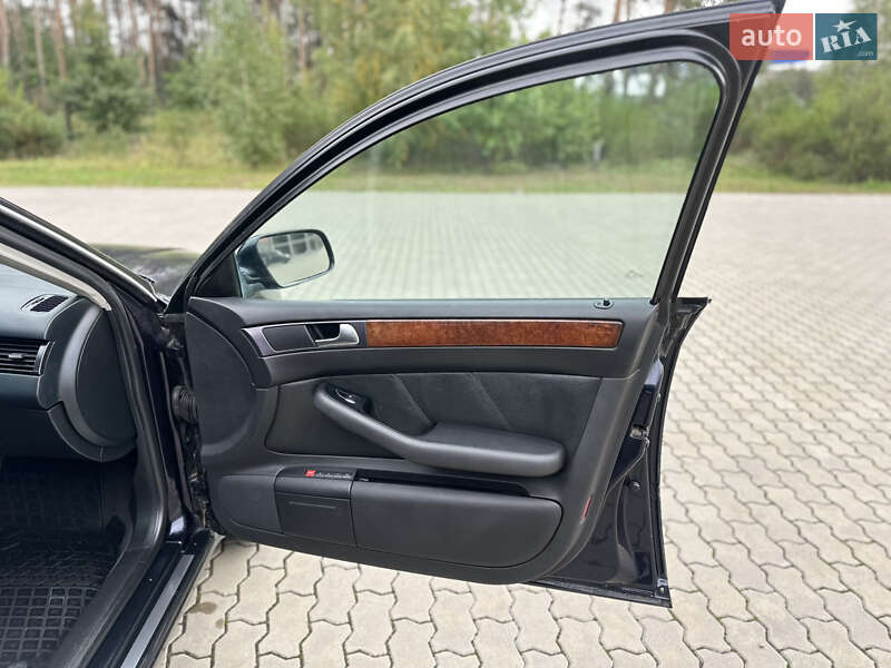 Универсал Audi A6 2003 в Костополе