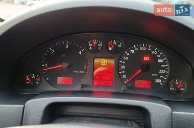 Универсал Audi A6 2001 в 
