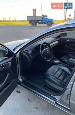 Универсал Audi A6 2004 в 