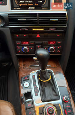 Седан Audi A6 2010 в 