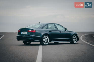 Седан Audi A6 2015 в 