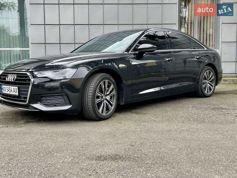 Седан Audi A6 2021 в 