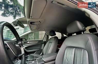 Седан Audi A6 2021 в 