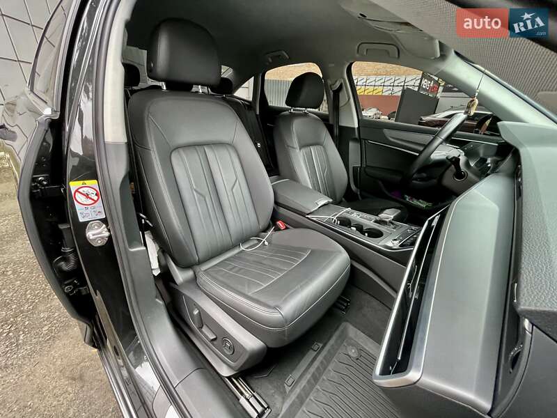 Седан Audi A6 2021 в Киеве