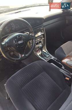 Седан Audi A6 1995 в  фото 35 Седан Audi A6 1995 в
