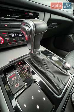 Универсал Audi A6 2013 в 