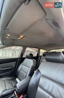 Универсал Audi A6 2003 в 