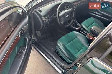 Седан Audi A6 2001 в 