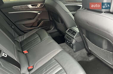 Седан Audi A6 2019 в 