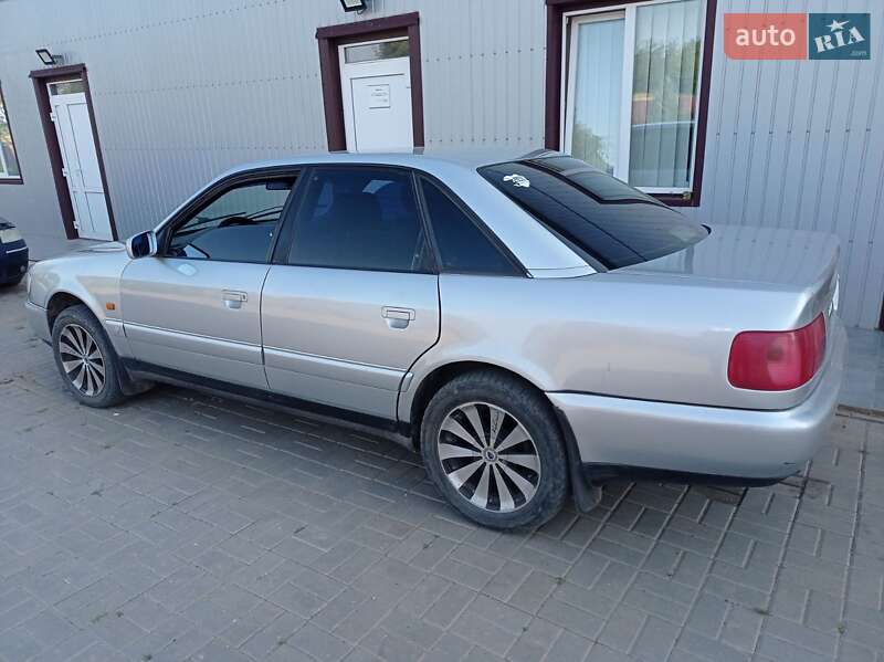 Седан Audi A6 1996 в Виннице