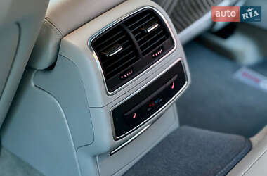 Седан Audi A6 2013 в 