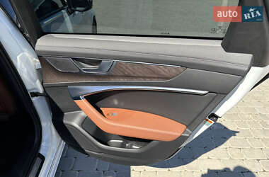 Седан Audi A6 2022 в 