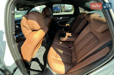Седан Audi A6 2022 в 