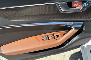 Седан Audi A6 2022 в 