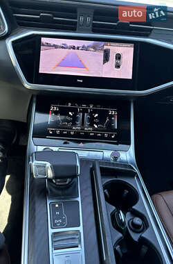 Седан Audi A6 2022 в 