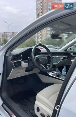 Седан Audi A6 2019 в 
