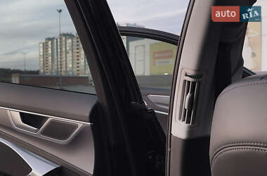 Седан Audi A6 2018 в 