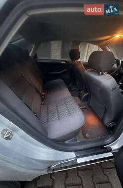 Седан Audi A6 2002 в 