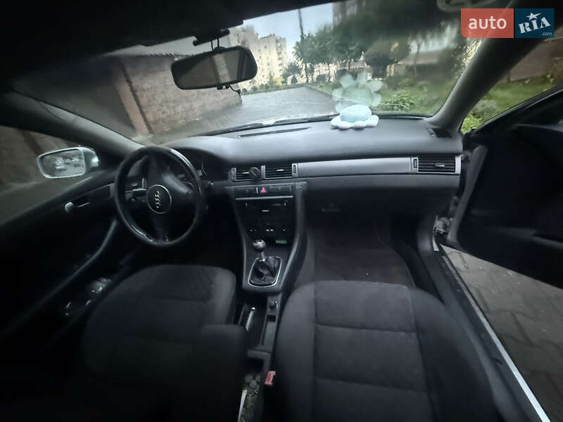 Седан Audi A6 2002 в Хмельницком