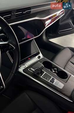 Седан Audi A6 2019 в 