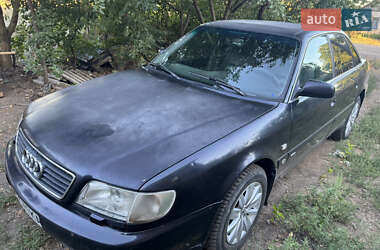 Седан Audi A6 1997 в  фото 2 Седан Audi A6 1997 в