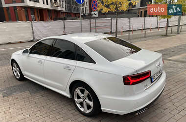 Седан Audi A6 2015 в 
