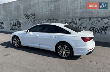 Седан Audi A6 2022 в 