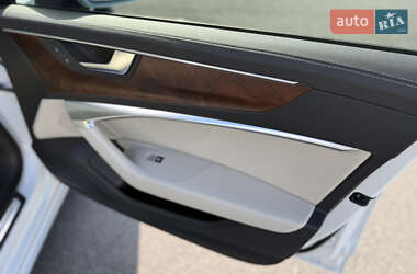 Седан Audi A6 2022 в 