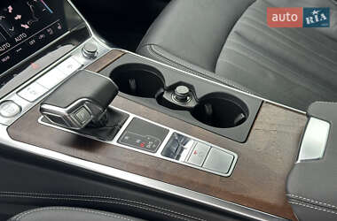 Седан Audi A6 2019 в 