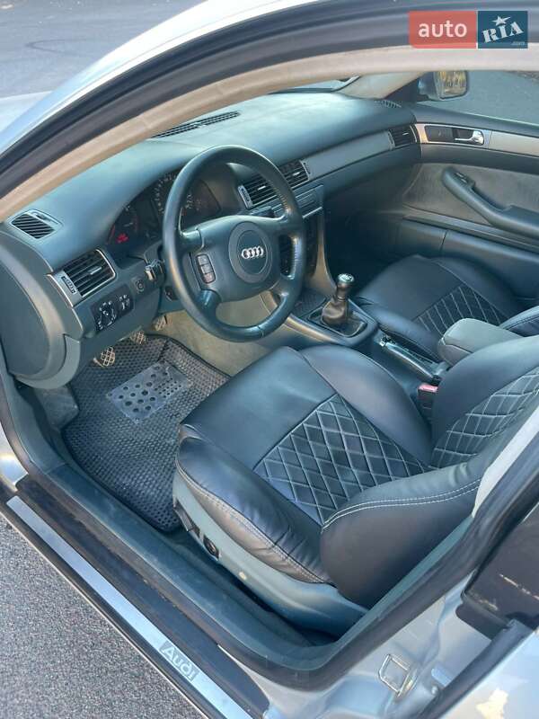 Седан Audi A6 2001 в Шостке