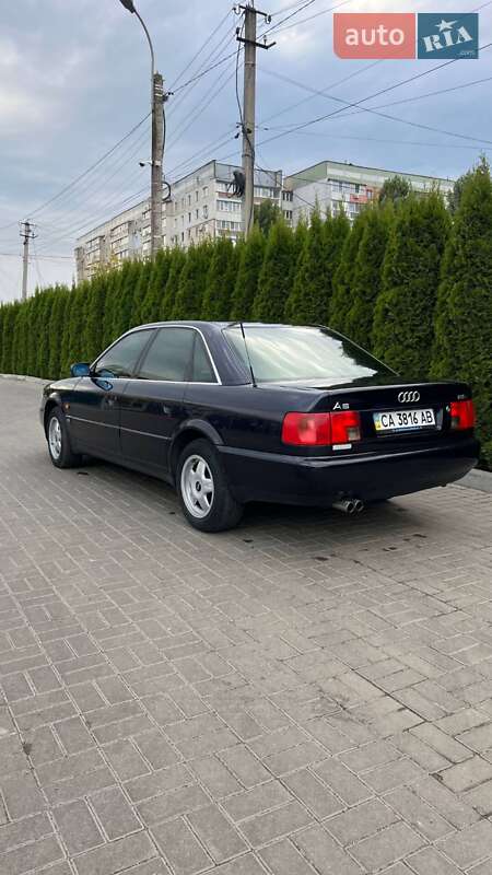 Седан Audi A6 1996 в Черкассах