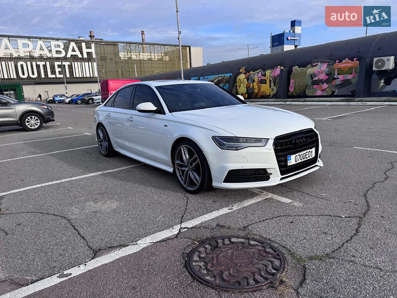 Седан Audi A6 2015 в Киеве