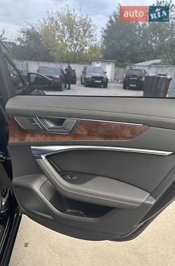 Седан Audi A6 2019 в 