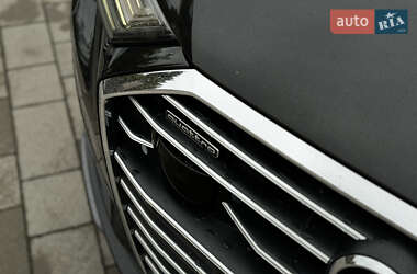 Седан Audi A6 2019 в 