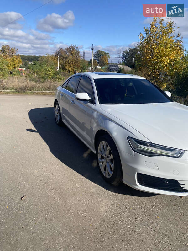 Седан Audi A6 2015 в Знам'янці