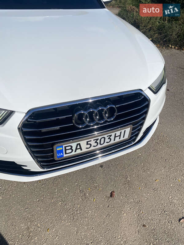 Седан Audi A6 2015 в Знам'янці
