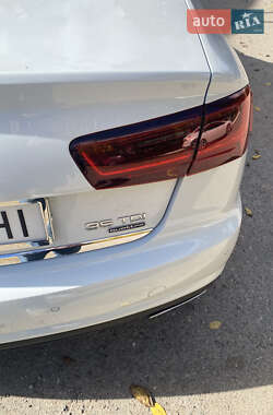 Седан Audi A6 2015 в 
