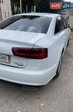 Седан Audi A6 2015 в 