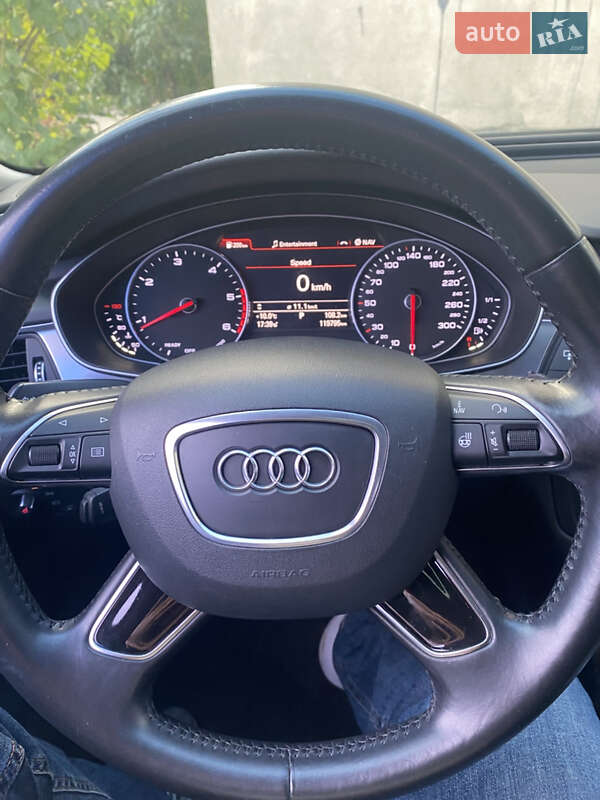 Седан Audi A6 2015 в Знам'янці