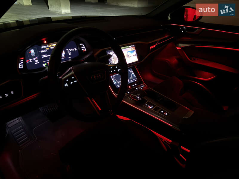 Универсал Audi A6 2020 в Харькове