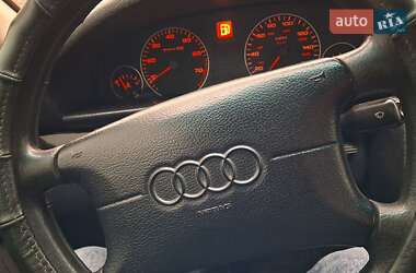 Седан Audi A6 1995 в 