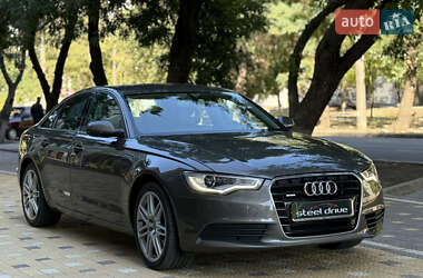 Седан Audi A6 2012 в 