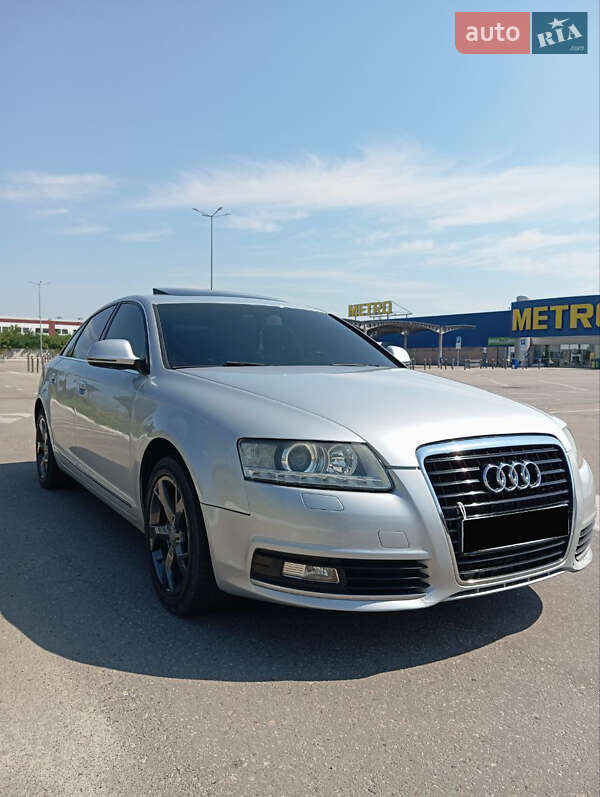Седан Audi A6 2010 в 