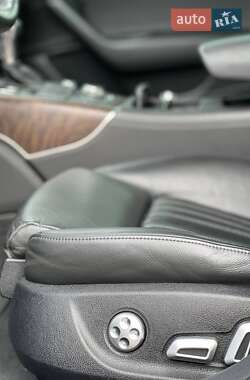 Седан Audi A6 2013 в 